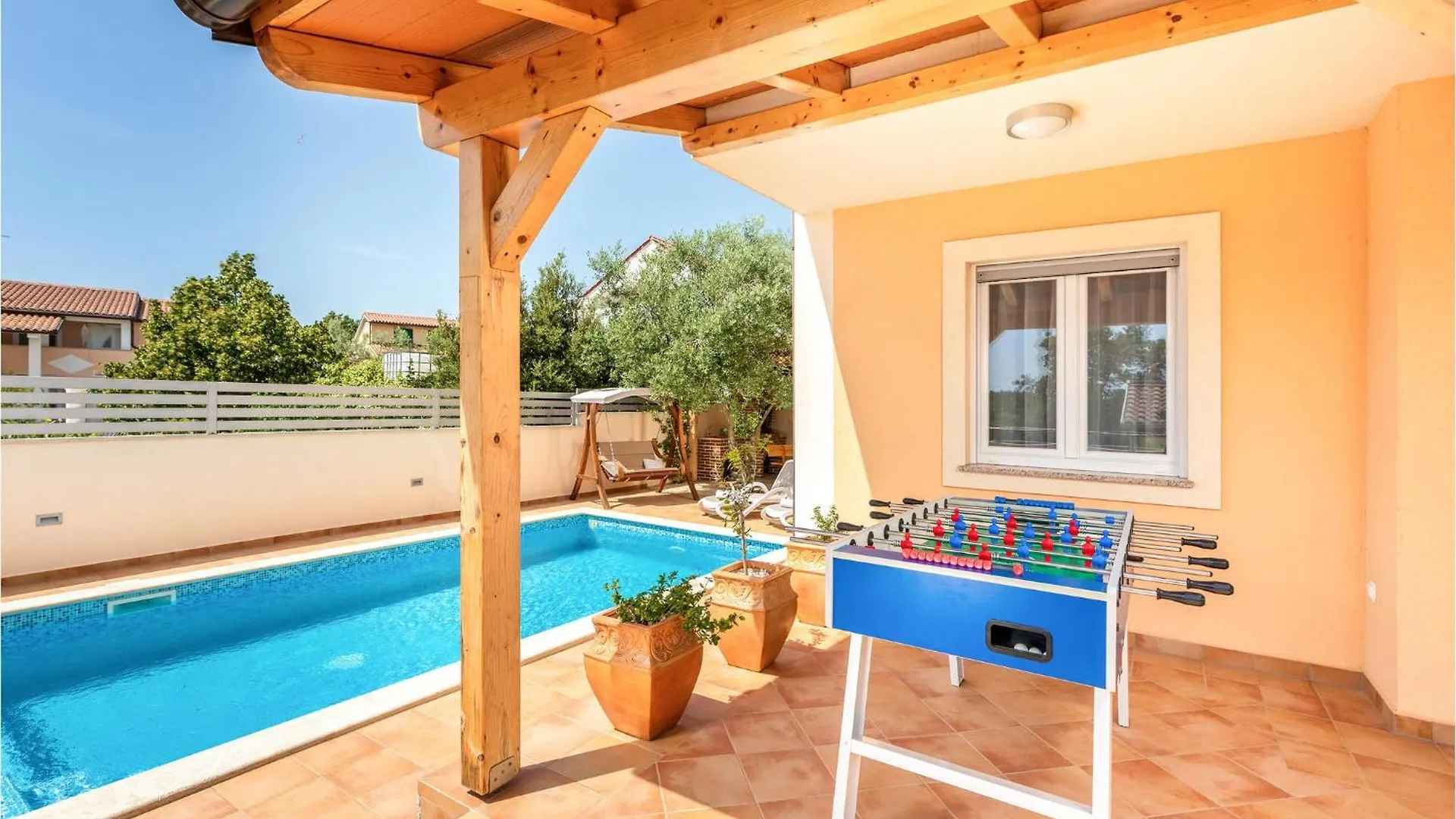 4 Bedroom Lovely Home In Betiga Barbariga Croácia